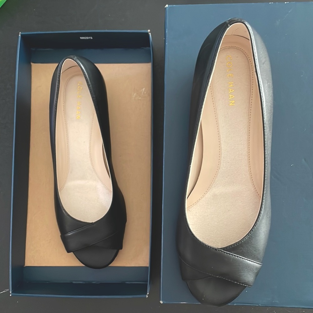 Cole Haan Opened Toe Pump. Comfort 2” wedge stacked low heel